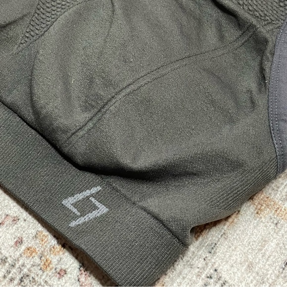 FITTIN Racerback Sports Bras for Women - Padded Seamless High Impact Support - Picture 7 of 7